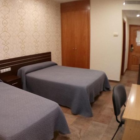 Monzón Hostal Venecia II מראה חיצוני תמונה