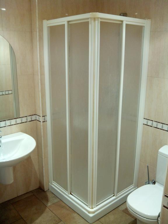 Monzón Hostal Venecia II מראה חיצוני תמונה